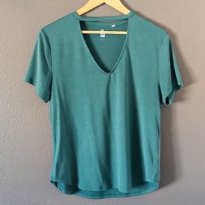 Me to We women’s t-shirt in teal size small